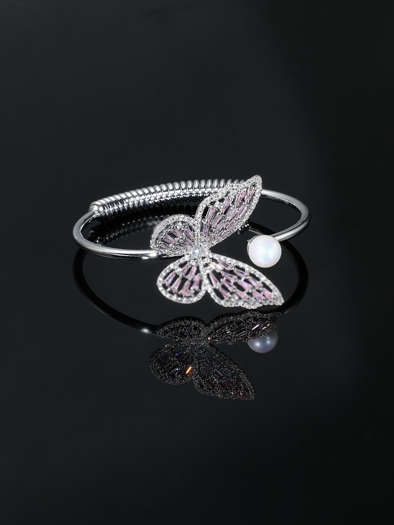 Women's Fashion Hollowed-out Vintage Bracelet