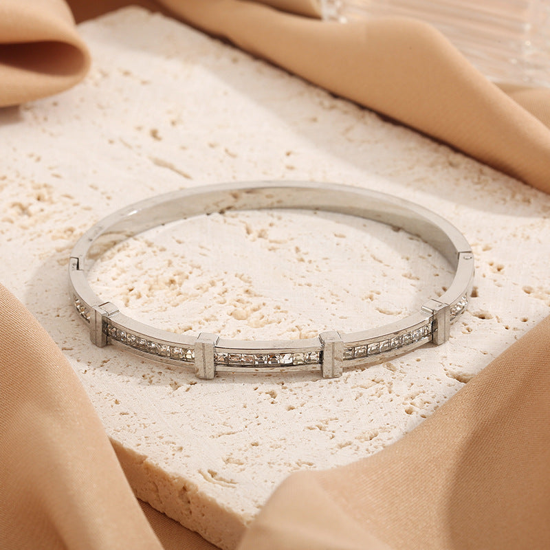 Zircon Bracelet With A Traditional Chinese Aesthetic And Elegant Vibe